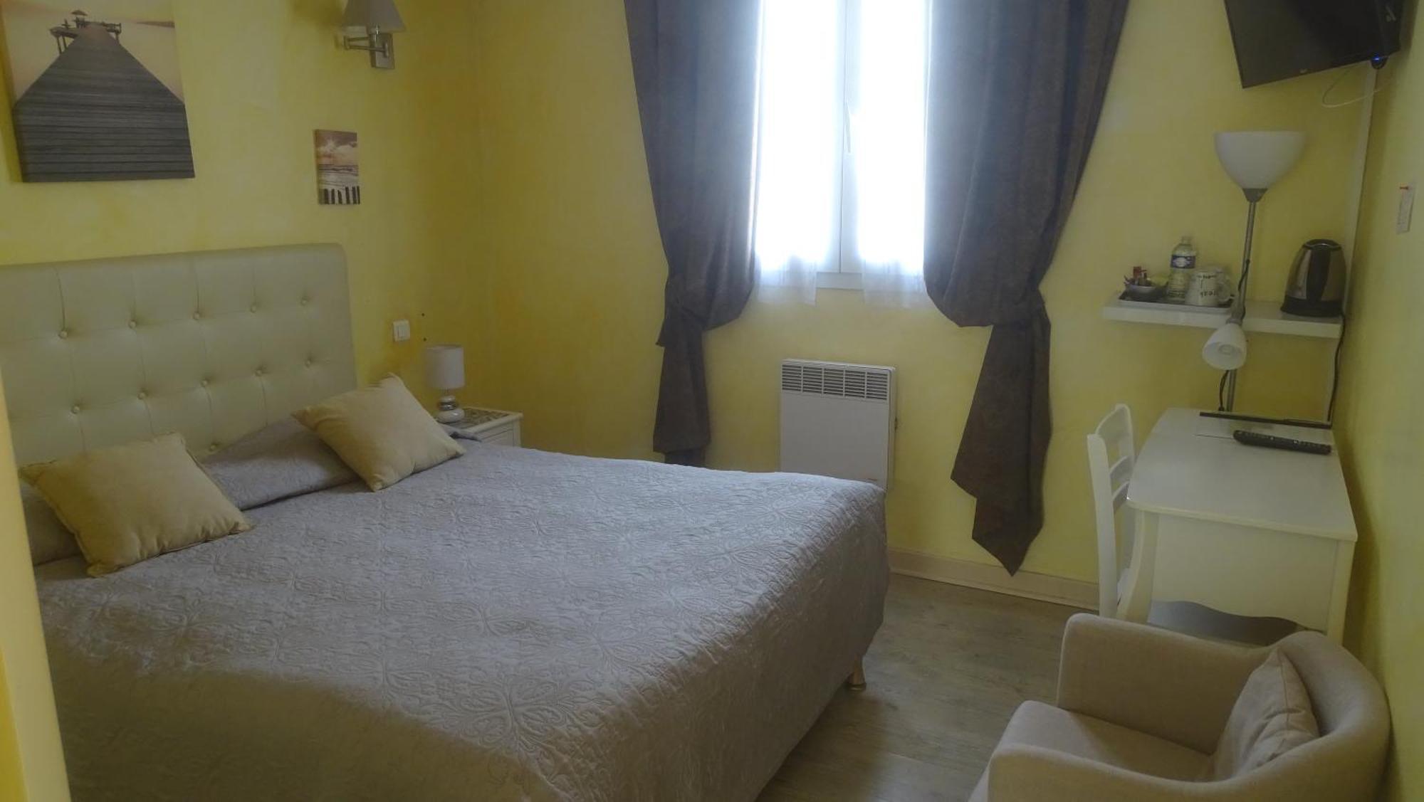 Logis Des Granges Hotel 3*
