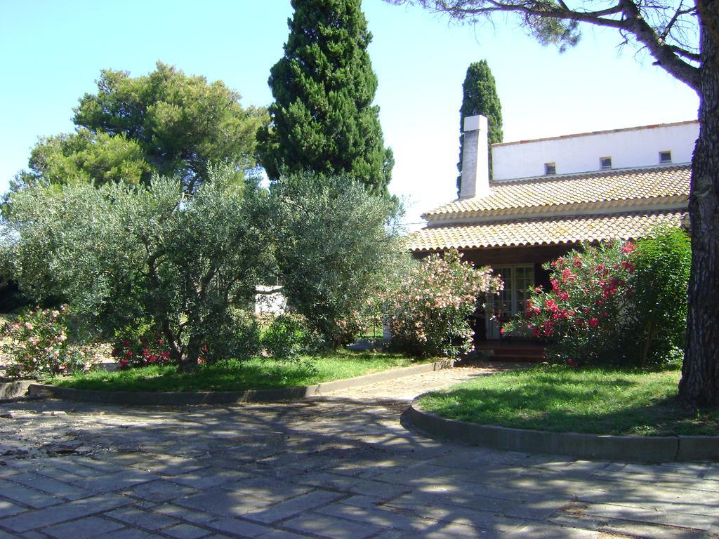 Logis Des Granges Hotel 3*